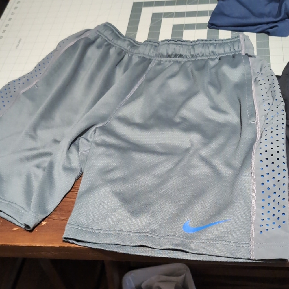 Nike Men's Blue and Gray Athletic Shorts